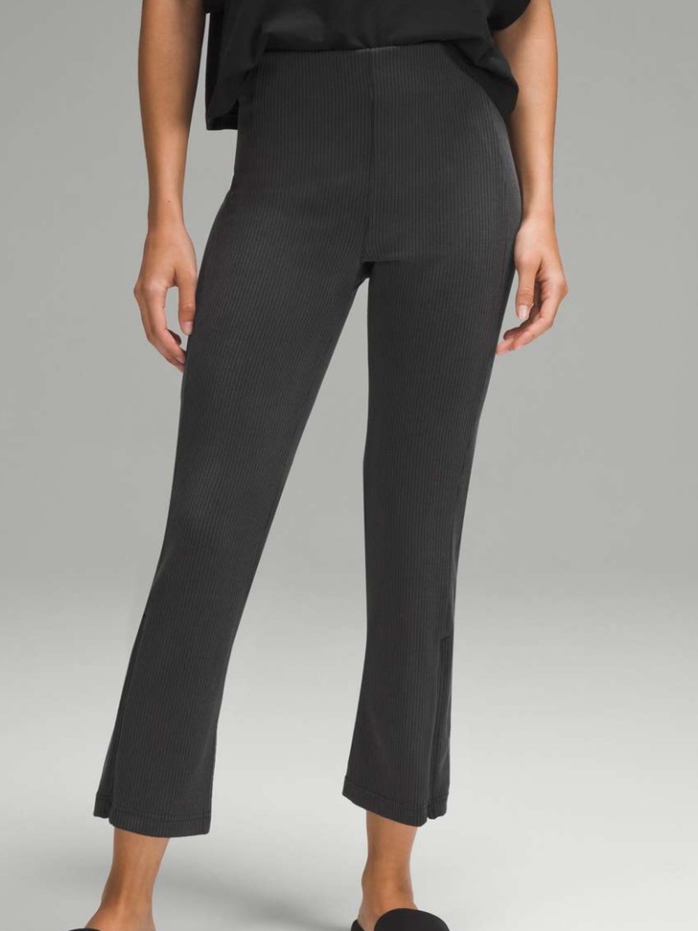 Lululemon black Ribbed Softstreme Zip-Leg High-Rise Cropped Pants 12